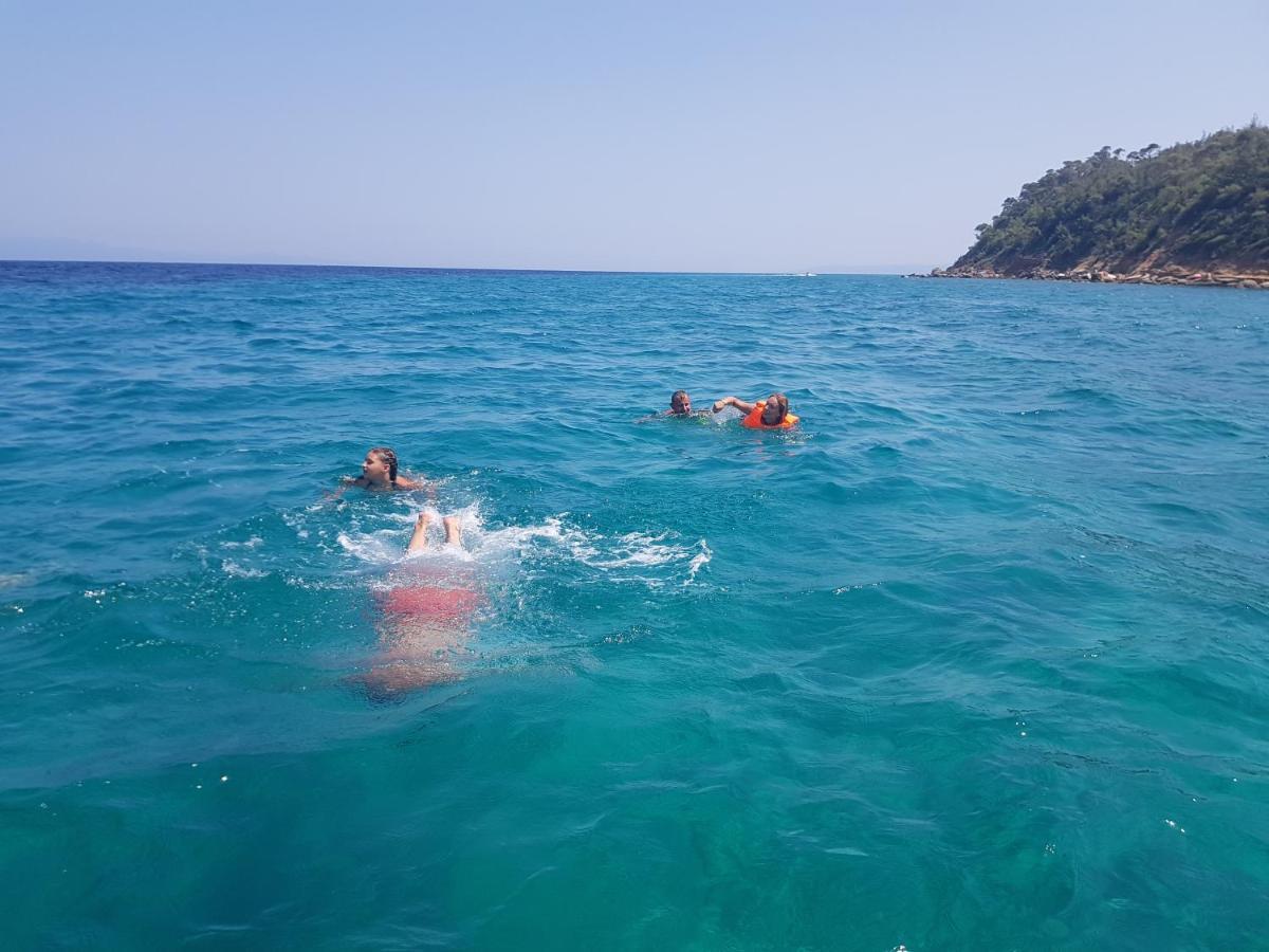 Néa Fókaia Halkidiki Rooms מראה חיצוני תמונה
